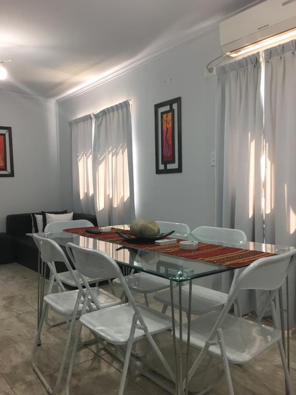 Apartamento Los Abuelos Calle Peron Colon  Exterior photo